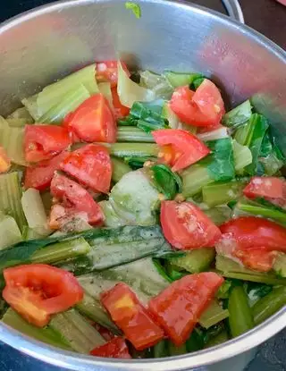 Ricetta Cicoria con pomodorini e pecorino di monidipastafrolla