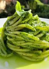 Ricetta Spaghettoni al pesto senza aglio!💚💚💚