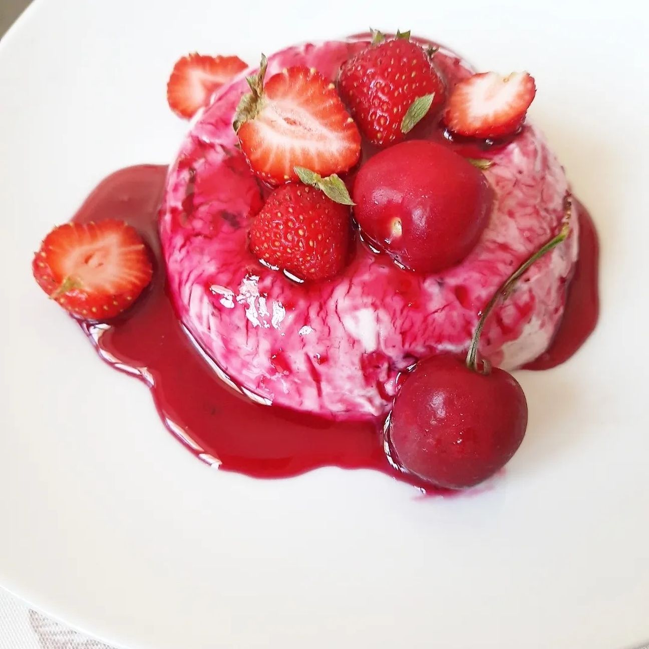 Mousse allo yogurt fragole e ciliegie!🍓🍒❤