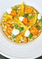 Ricetta Fregula pesto di fiori di zucca, datterino arancione, cremoso di ricotta e olio al basilico!💛💛💛