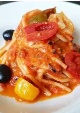 Ricetta Spaghetto ai 3 datterini, pomodoro pixel e olive nere!💛❤🧡