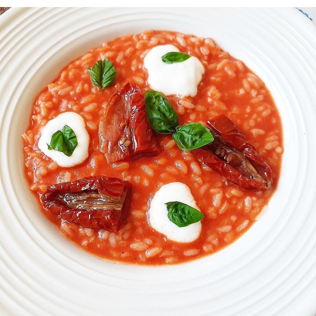 Risotto pomodori secchi, cremoso di bufala e basilico ❤!