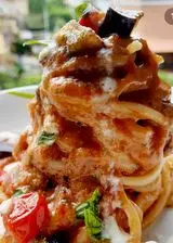 Ricetta Spaghetto pesto di melanzane, pomodorini, crema di ricotta salata e olio al basilico!❤❤❤