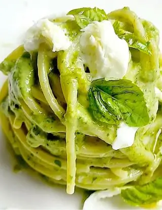 Ricetta Spaghetto in crema di basilico, fiori di zucca e bufala!💚💚💚 di dianacorradetti