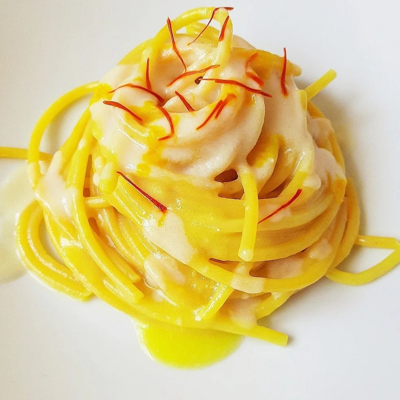 Spaghetti zafferano e crema di parmigiano!💛💛💛