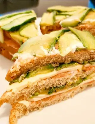 Ricetta Club sandwich salmone, zucchine, sottilette fumè e finta maionese di soia!💛💛💛 di dianacorradetti