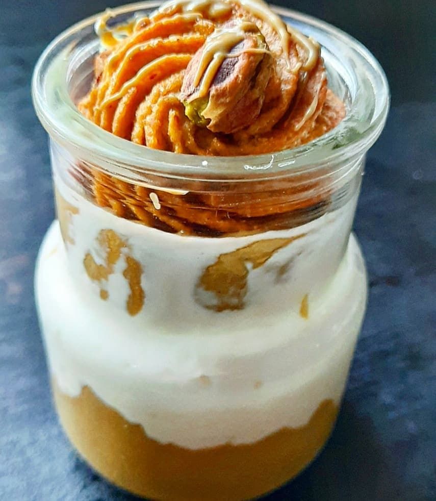 Cremoso al pistacchio, mousse di ricotta e pasta di mandorle al pistacchio nel barattolo! 💚💚💚