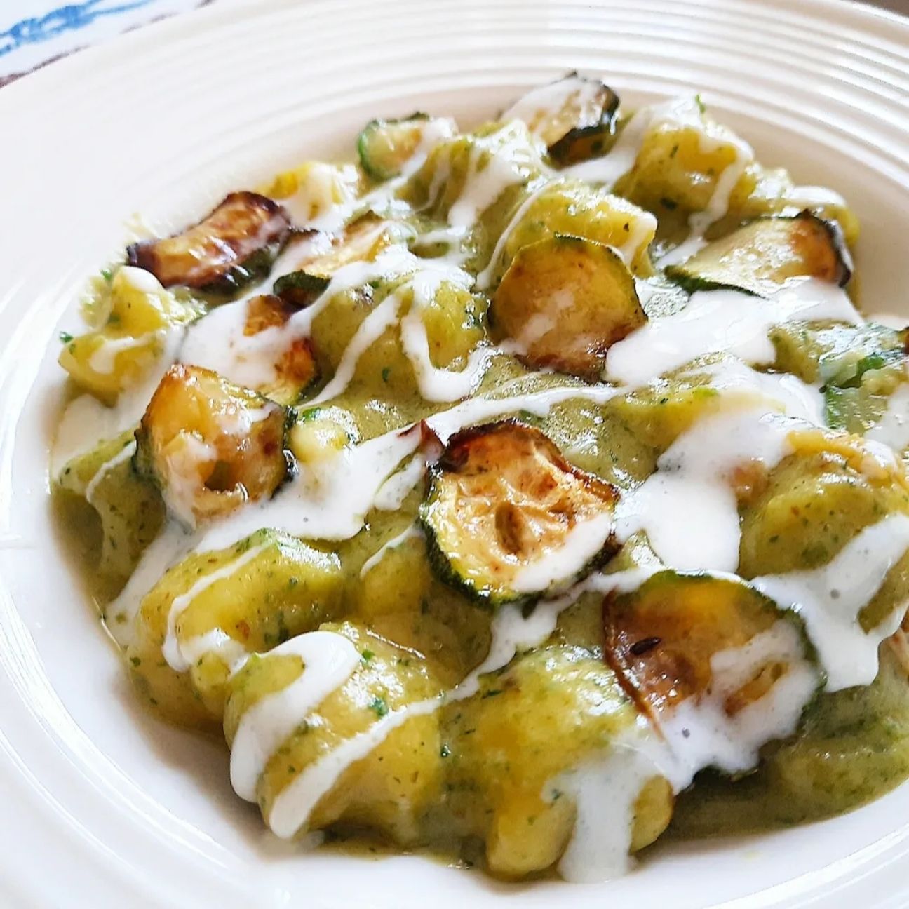 Gnocchetti in crema di zucchine, basilico e fonduta di parmigiano!💚💚💚