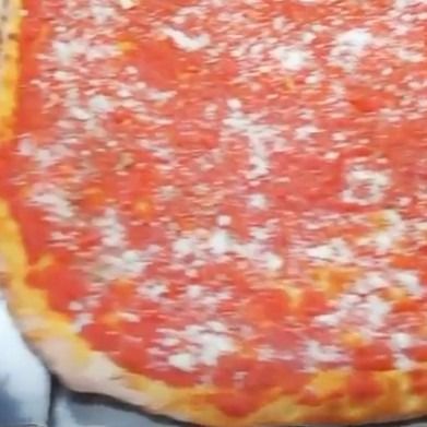 cudduruni: pizza di San Giuseppe acciughe cipolla parmigiano