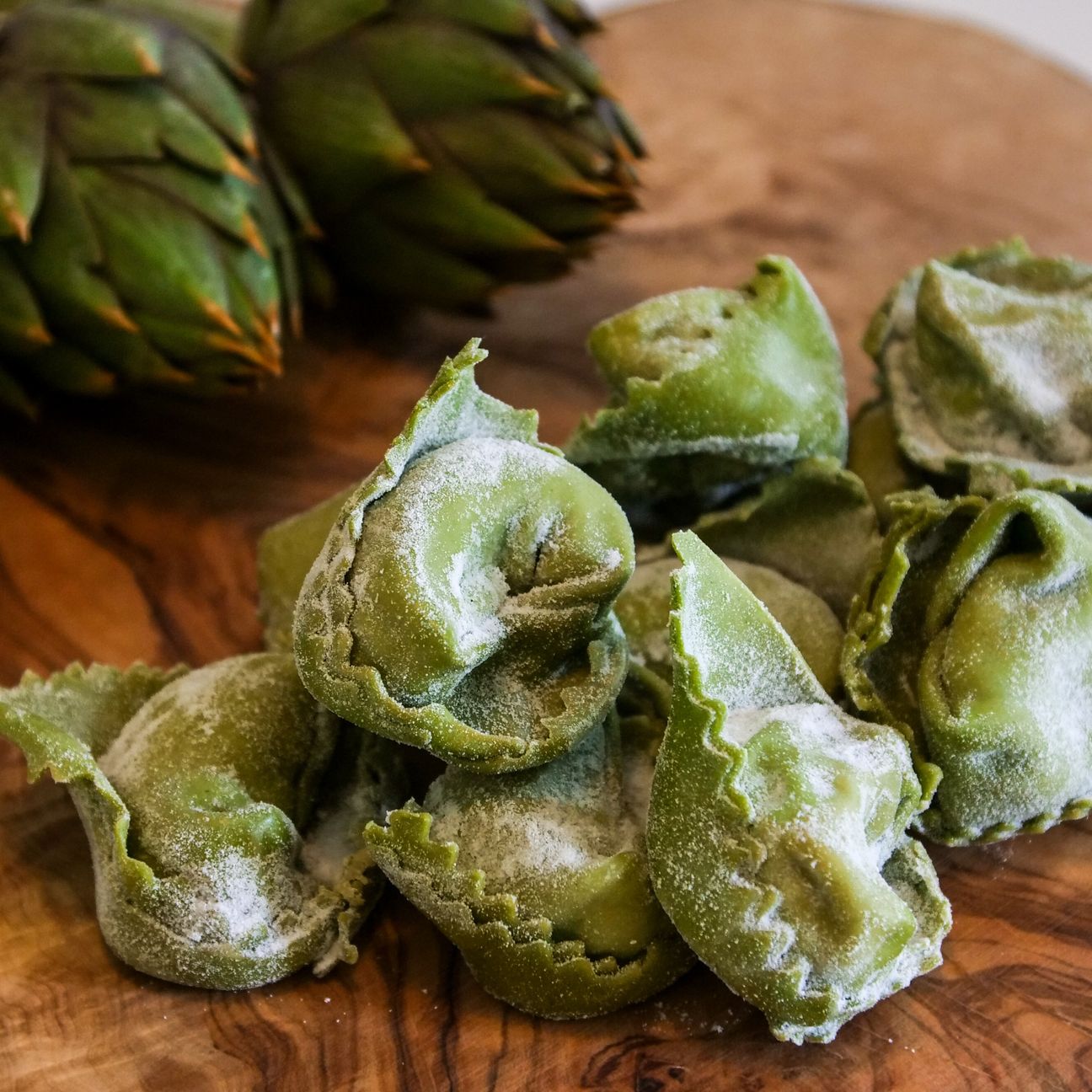 Cappellacci ai carciofi e ricotta