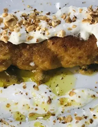 Ricetta Rollè di pollo farcito, stracciatella e nocciole di marcello.colizzi