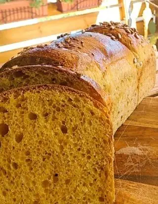 Ricetta 🍞 Pancarrè Aglio Nero & Zafferano di aleebomaye