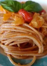 Ricetta Linguine con Pomodori Datterini & Scamorza Affumicata