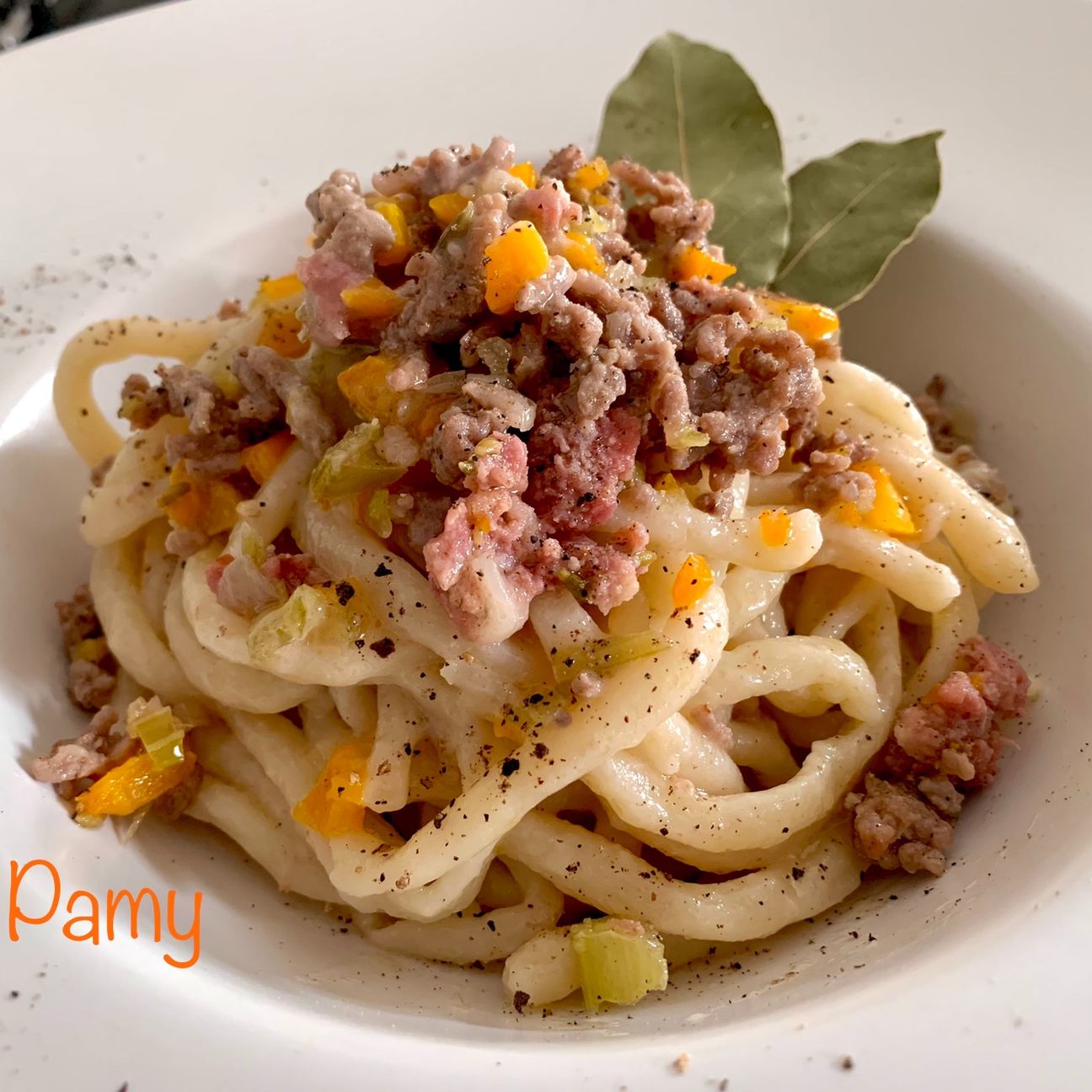 Pici toscani con ragù bianco e salsiccia al finocchio