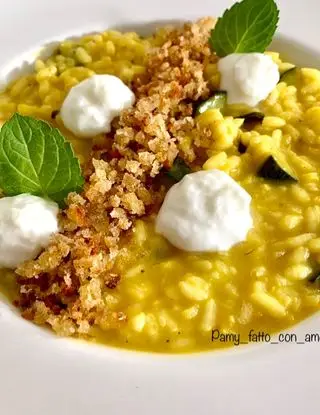 Ricetta RISOTTO ZUCCHINE, ZAFFERANO, BUFALA, BRICIOLE DI PANE  ALLE ALICI di c77pamy