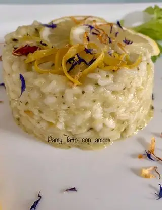 Ricetta RISOTTO DETOX SEDANO, FINOCCHIO,  ZENZERO E LIMONE di c77pamy