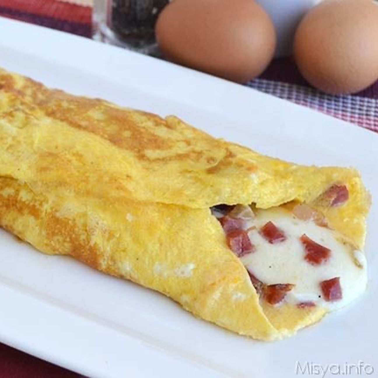 Omelette bacon e provola