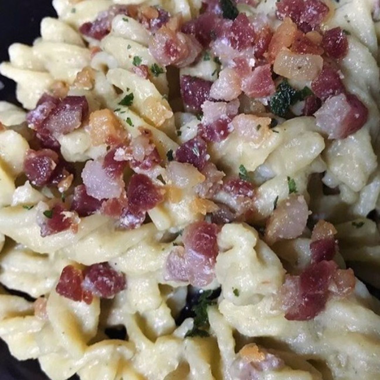 FUSILLI CON CREMA DI CARCIOFI E PANCETTA 🥓