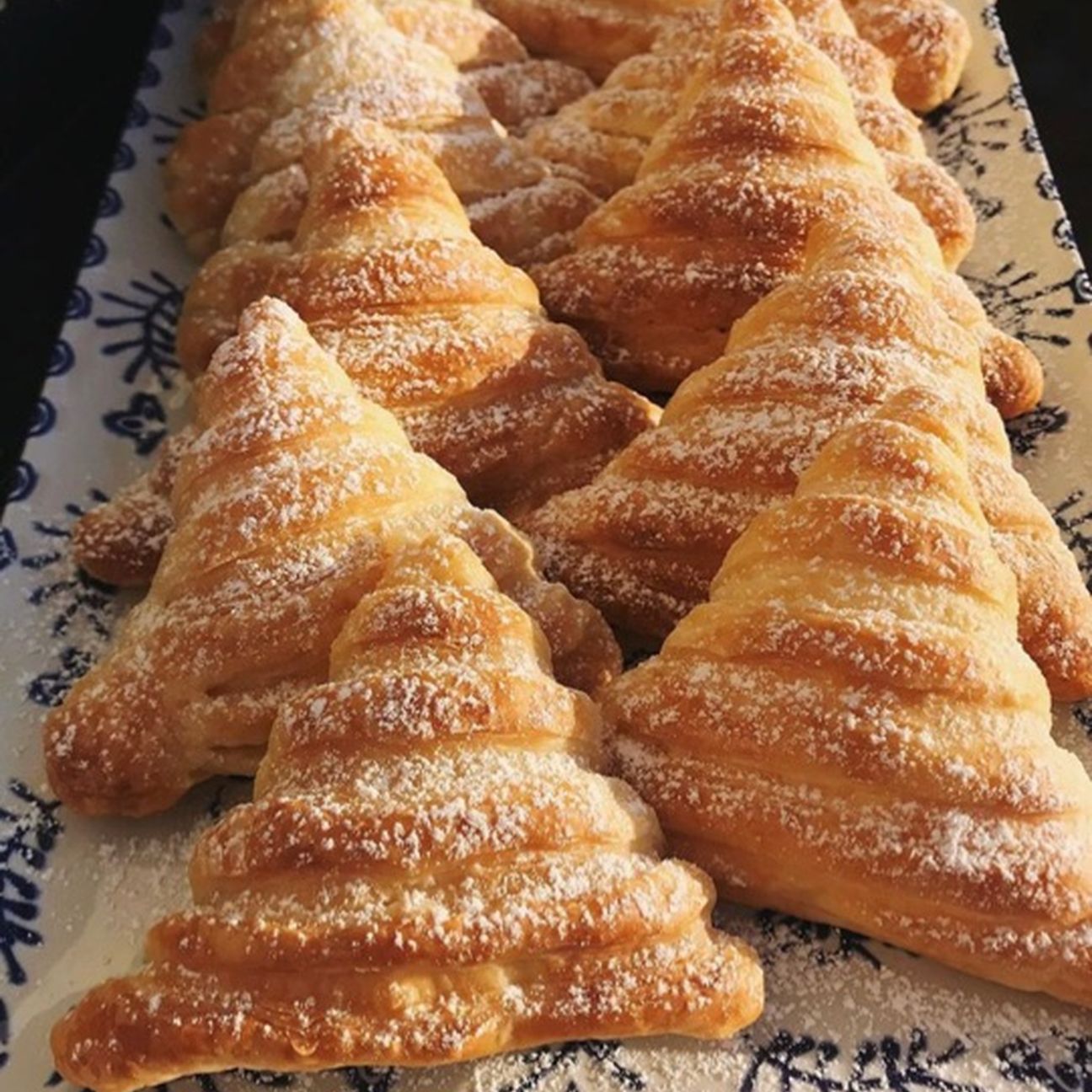 CONCHIGLIE DI PASTA SFOGLIA RIPIENE ALLA CREMA DI LATTE🥛