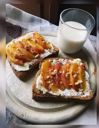 Ricetta PEACHES TOAST 🍑 di Jade.sKitchen