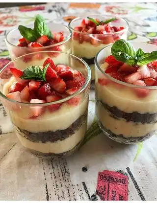 Ricetta BICCHIERINI ESTIVI 🍋🍓 di Jade.sKitchen