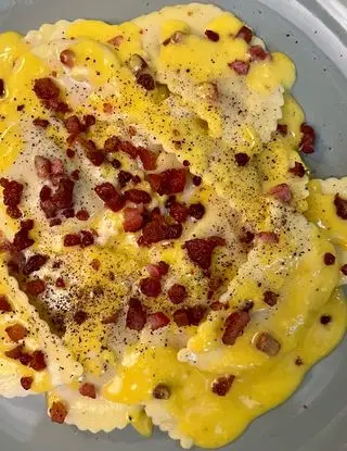 Ricetta Mezze lune ripiene di patate alla carbonara scomposta di iodicopasta