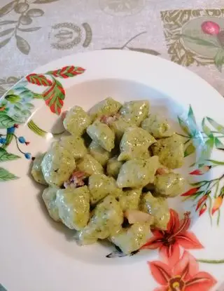 Ricetta Gnocchi di broccoli guanciale e crema di pecorino di jessica78