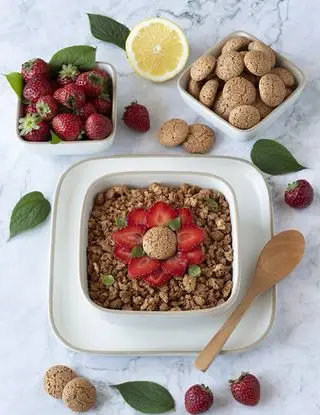Ricetta Crumble veloce alle fragole di cuoredisedano
