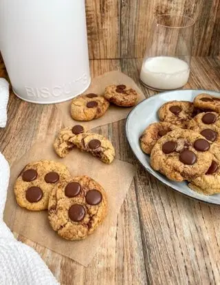 Ricetta American chocolate chip cookies 🤎🍪 di unpodicioccolato