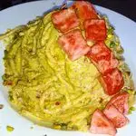 Ricetta Spaghetti Con Pesto di Pistacchio e Mortadella Croccante