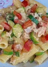 Ricetta Rigatoni Con Zucchine, Filetti di Tonno e Guanciale.