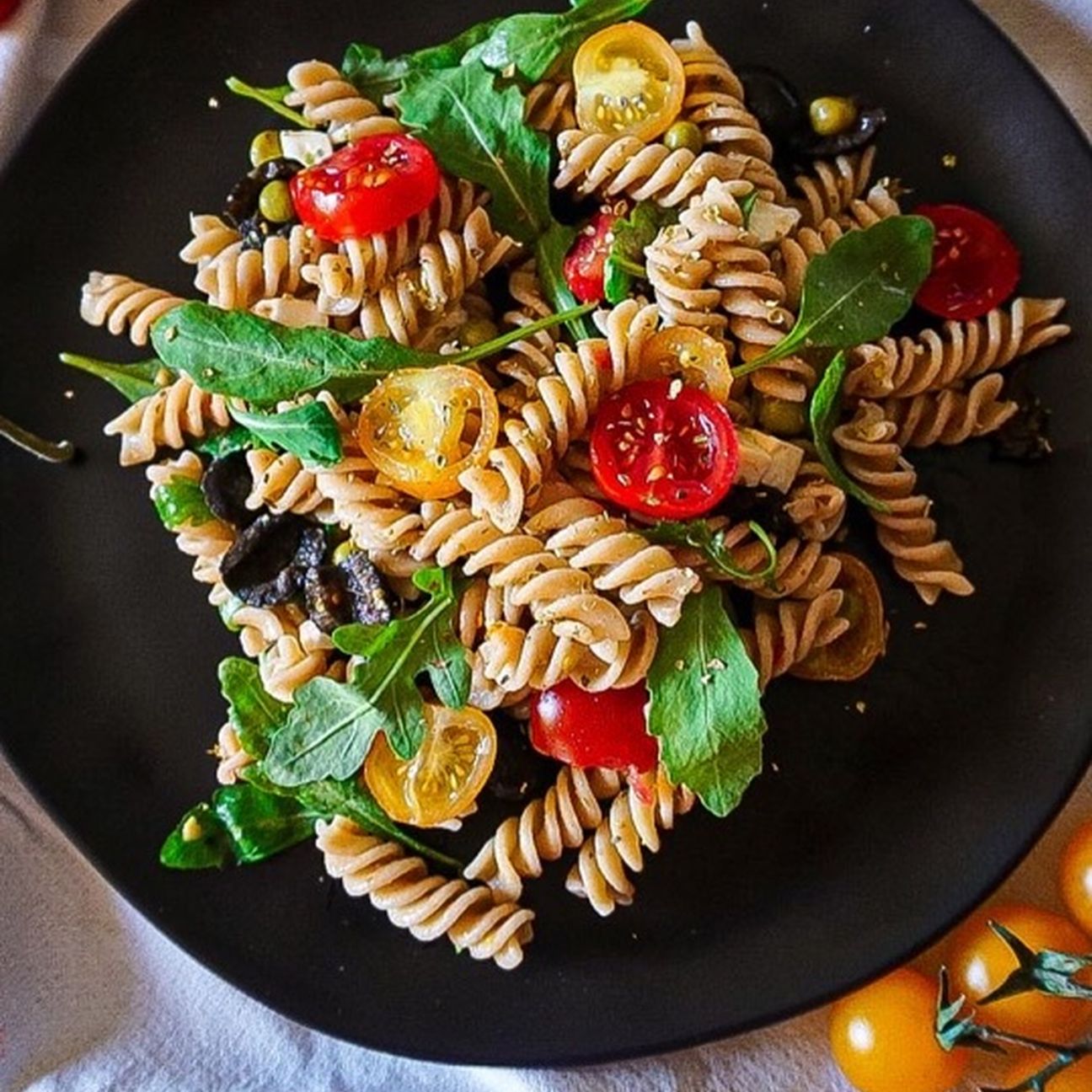 Pasta fredda ai due pomodori