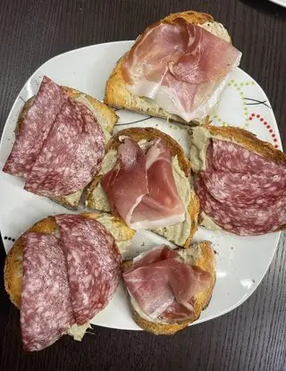 Ricetta Bruschette con crema di carciofi,speck e salame di denisepass90