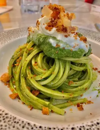 Ricetta Pasta con crema di cime di rapa, stracciatella, guanciale e tarallo sbriciolato di Il_tuochef