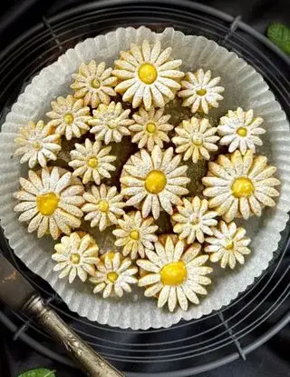 Ricetta Biscotti Margherita alla Crema di Limone 🌼 di Ortensio