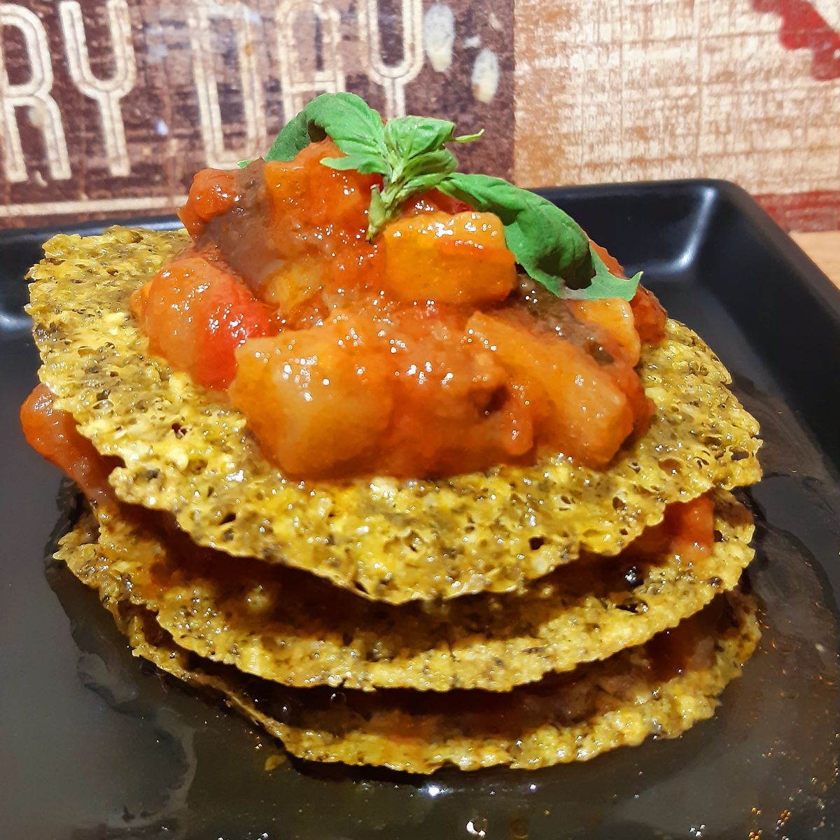 Polpette di melanzane con Piatto crisp