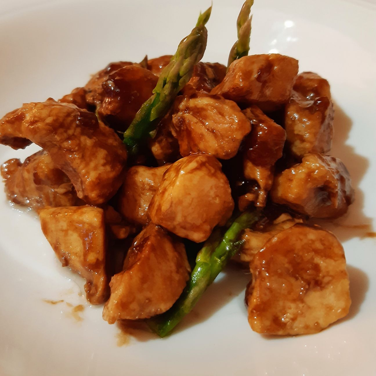 Pollo con asparagi super teneri