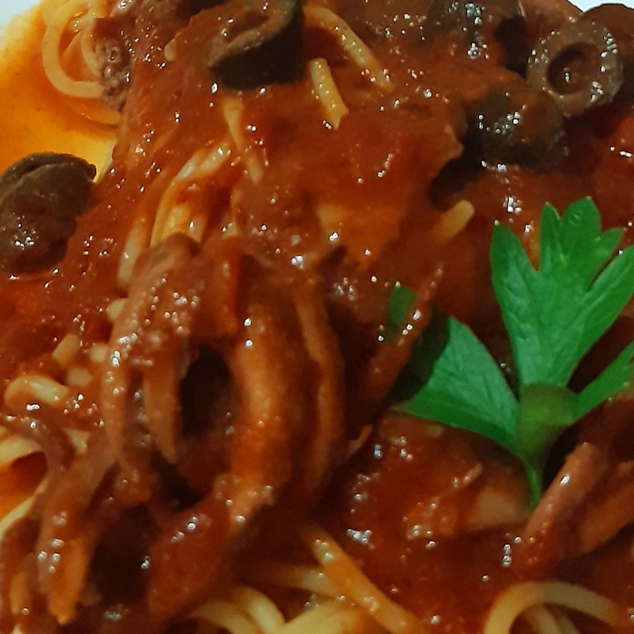 Spaghetti alla luciana