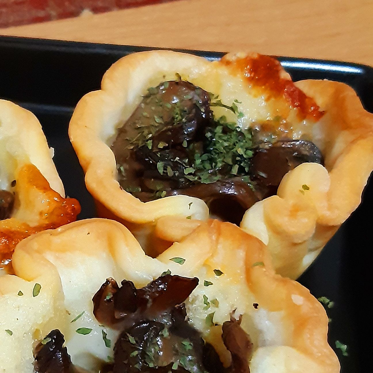 Cestini di funghi champignon e emmental