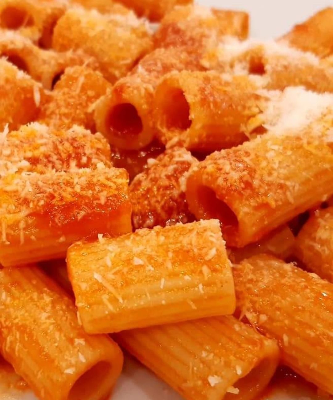Mezze maniche al pomodoro piccanti