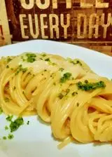 Ricetta Spaghetti cremosi al parmigiano, profumati al basilico