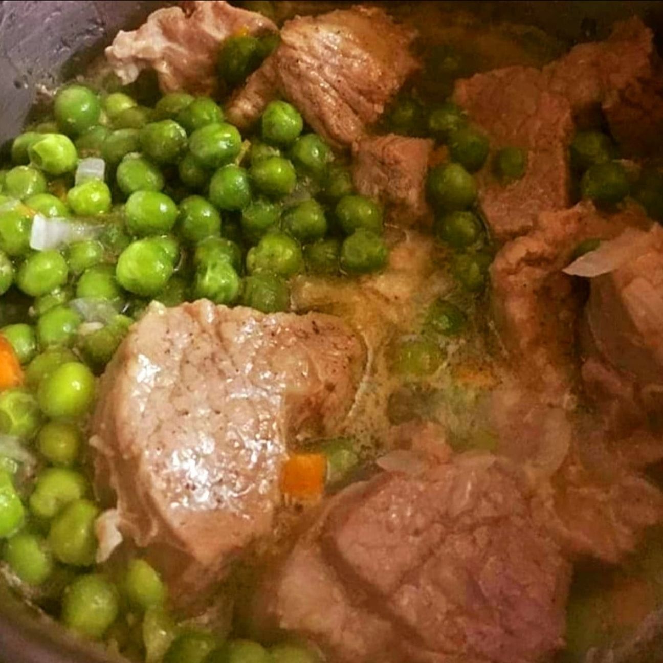 Spezzatino con piselli