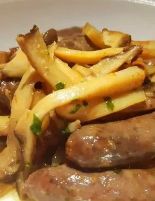 Ricetta Salsicce con funghi cardoncelli di ledelizieditizy