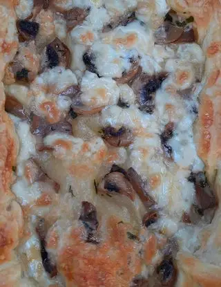 Ricetta Torta salata con funghi e mozzarella di eoggicosabolleinpentola