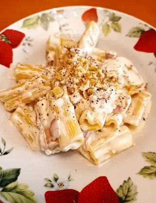 Ricetta Pasta con crema di gorgonzola, speck e noci di pantaleo.00