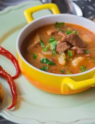 Ricetta Gulasch in pentola a pressione di CristinaEsanu