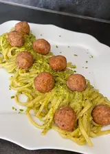 Ricetta Linguine al pesto di pistacchio con polpettine alla mortadella