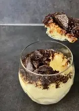 Ricetta Budino di polenta con topping al cioccolato e scaglie di cioccolato di Modica.