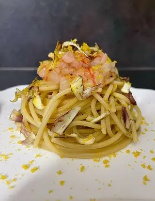 Ricetta Spaghetti quadrati con tartare di gambero rosso, carciofi e bottarga di unaforchettadigitale