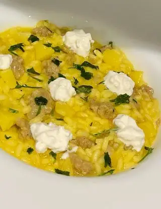 Ricetta Risotto allo zafferano con salsiccia, patate e burrata di unaforchettadigitale